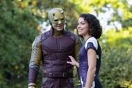 Jennifer Walters and Charlie Cox in She-Hulk: Attorney At Law (Image via Marvel Studios)